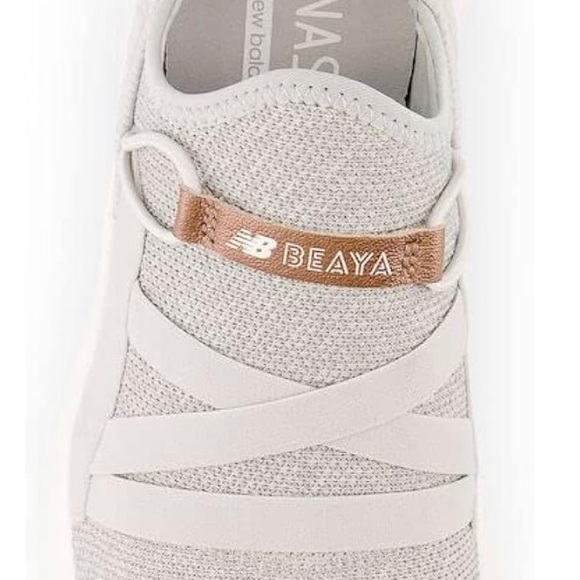 New Balance Women's Beaya V1 Slip-On Running Shoe - Picture 5 of 6